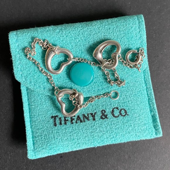 Tiffany & Co. Jewelry - 🎁 TIFFANY Elsa Peretti Heart Bracelet